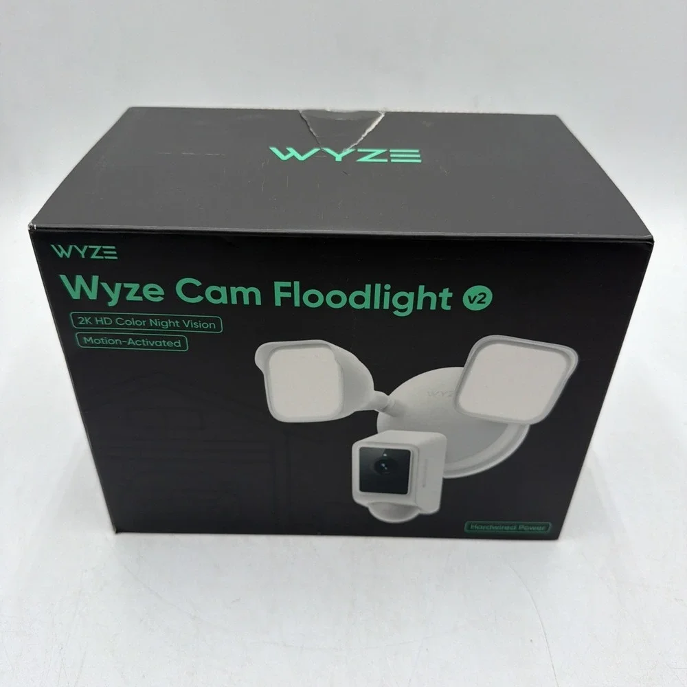 Wyze Cam Floodlight V2 Motion-Activated 2K HD Color Night Vision Camera